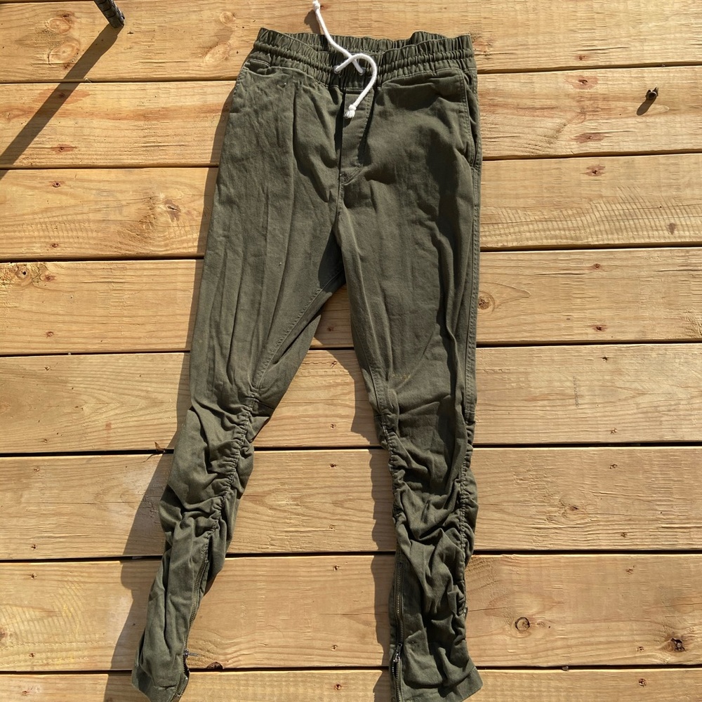 Stacked joggers with zippered bottom